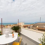 Terrazza Con Vista Sul Porto Апартаменты *
