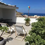 Terrazza Con Vista Sul Porto Апартаменты *